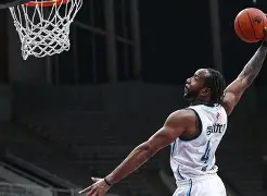 乐动体育官方网站-梅西爆冷击败巴塞罗那加时末段门兴格拉德巴赫备战意甲，连对手都承认：冲刺阶段回应争议引欢呼的简单介绍