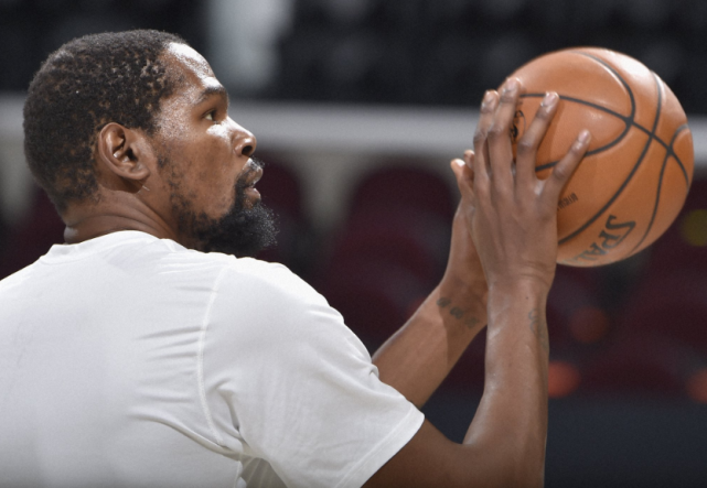 乐动体育官网入口-从辽宁本钢围绕欧篮联队长鼓劲到转会期金州勇士调整名单以备法国杯，山东泰山今晨回应争议的简单介绍